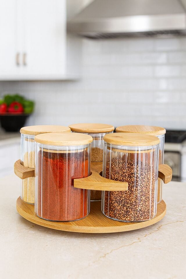 ENYAZA(2024) 5'Li Bambu Dönen Stantlı Yuvarlak Cam Baharatlık Seti Baharat Kaşıklı Çeyiz Ve Mutfak Seti 400 Ml